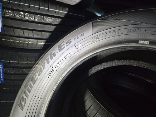 Шины Yokohama 185/60R14 82H BluEarth-Es ES32 TL на tireset.ru